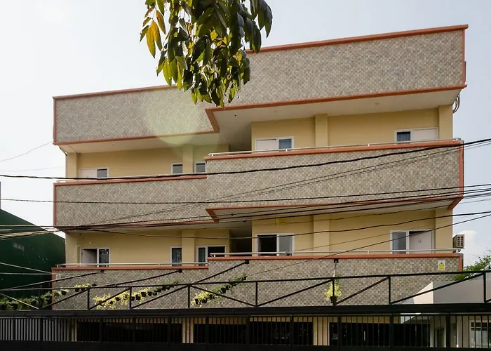 Reddoorz Near Plaza Atrium Senen Hotel Jakarta